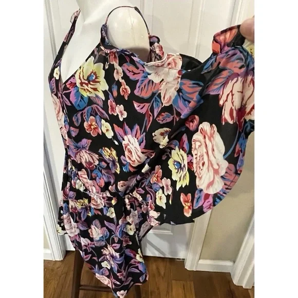 Bold Elements Colorful Floral Romper Size L Ruffled Cold Shoulder V-neck - Picture 4 of 7